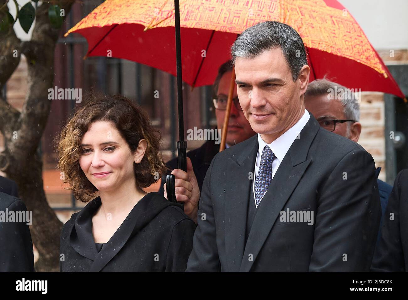 Alcalá de Henares. Espagne. 20220422, Pedro Sanchez, Premier ministre, Isabel Diaz Ayuso assiste à la cérémonie de remise des prix Cervantes à Cristina Peri Rossi à l'Université d'Alcala de Henares le 22 avril 2022 à Alcala de Henares, Espagne crédit: MPG/Alay Live News Banque D'Images