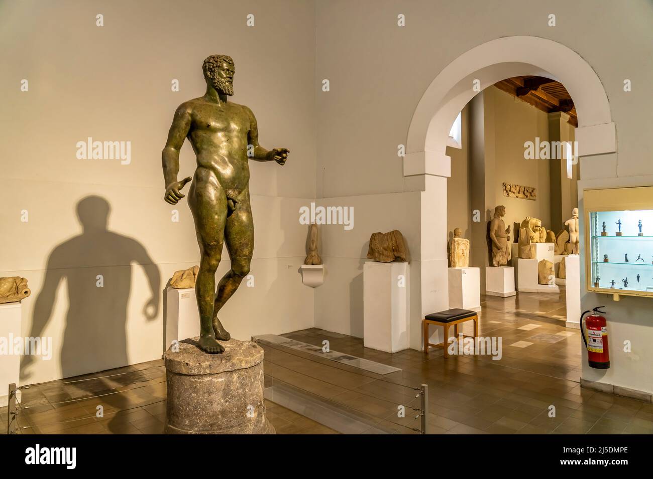 Bronzestatue des Septimius Severus im Zypernmuseum, Nikosia, Zypern, Europa | Statue Bronce de Septimius Severus, Musée de Chypre, Nicosie, Cypru Banque D'Images