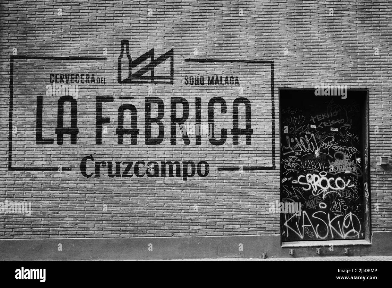 La Fabrica Cruzcampo murale à l'hôtel Soho Malaga, Espagne. Banque D'Images