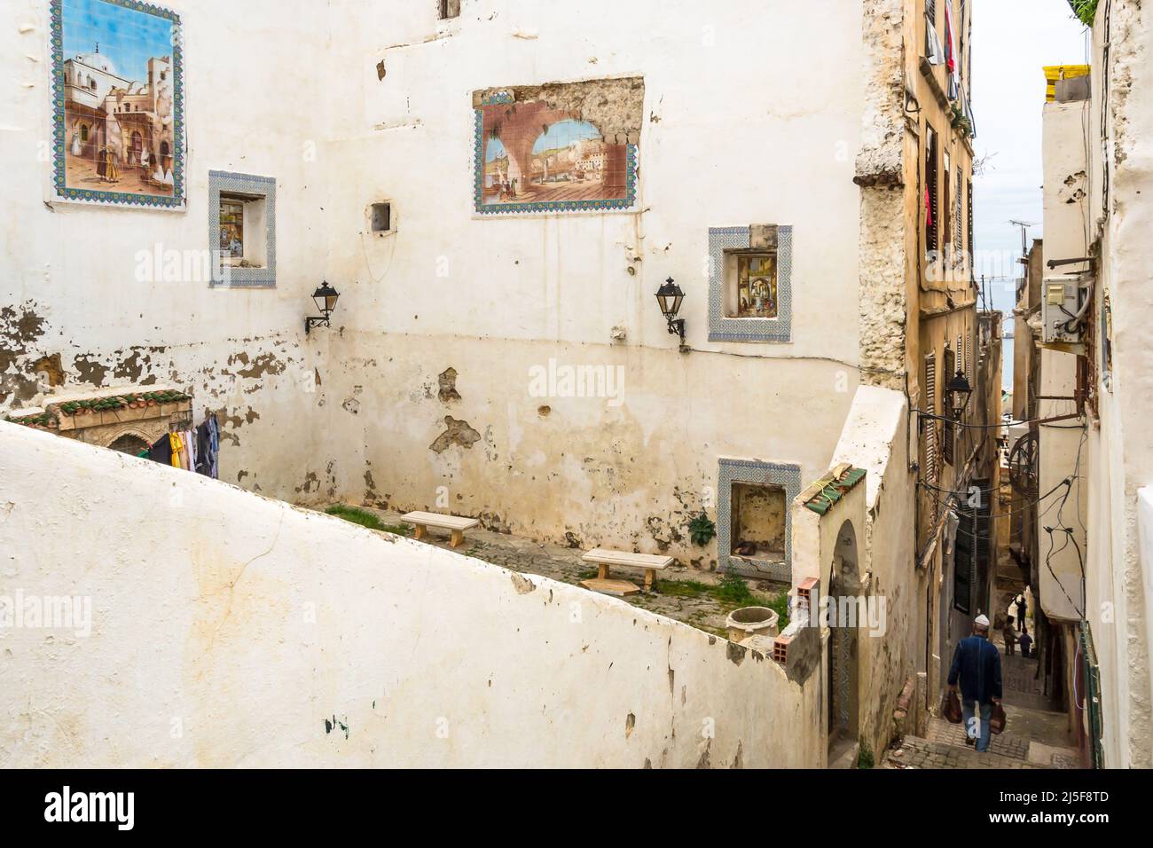 Rues et bâtiments de la Casbah (signifiant citadelle (forteresse)) à Alger. Patrimoine culturel mondial de l'UNESCO depuis 1992 Banque D'Images