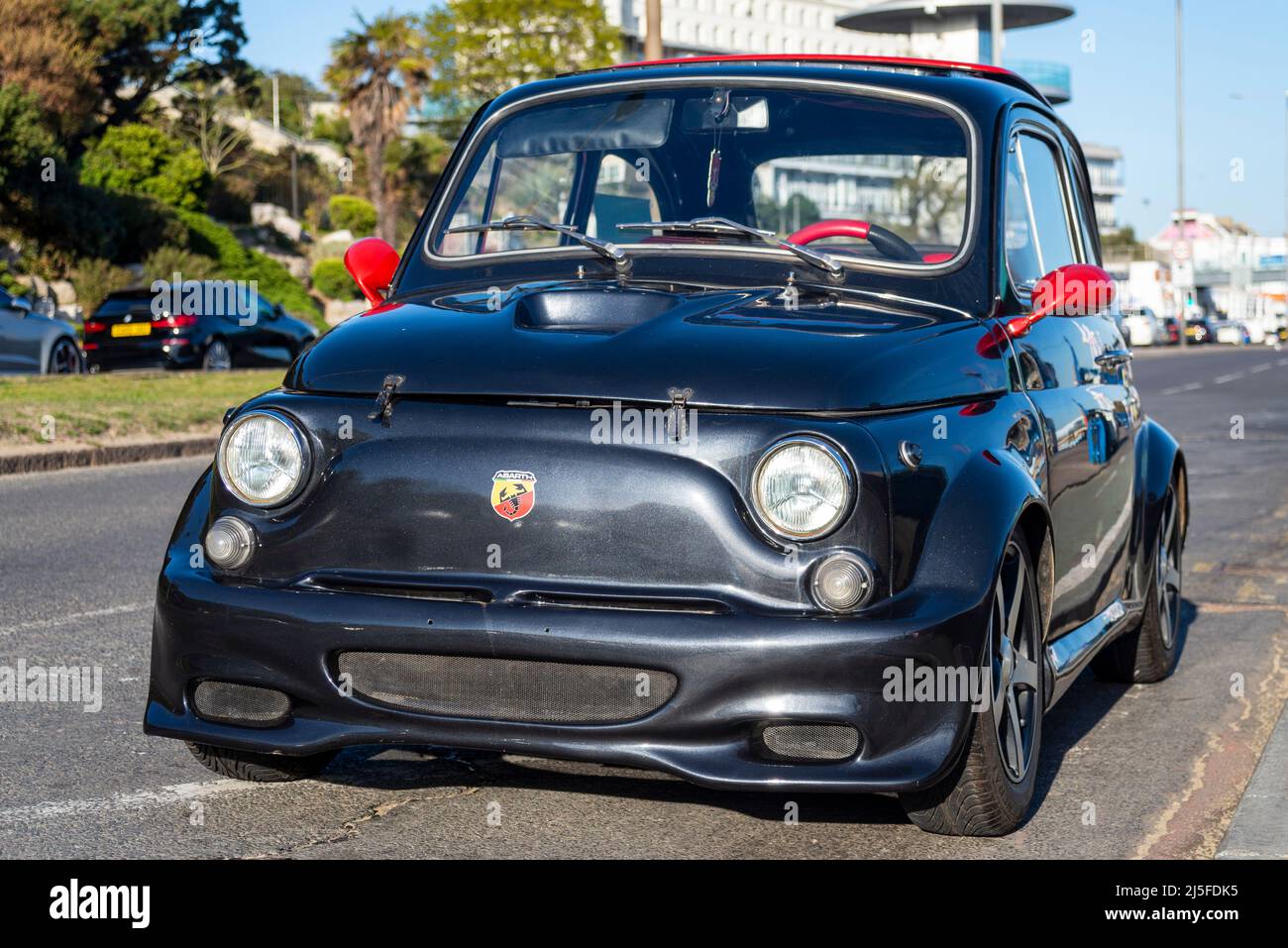 Fiat 500 Abarth, une voiture classique personnalisée Banque D'Images