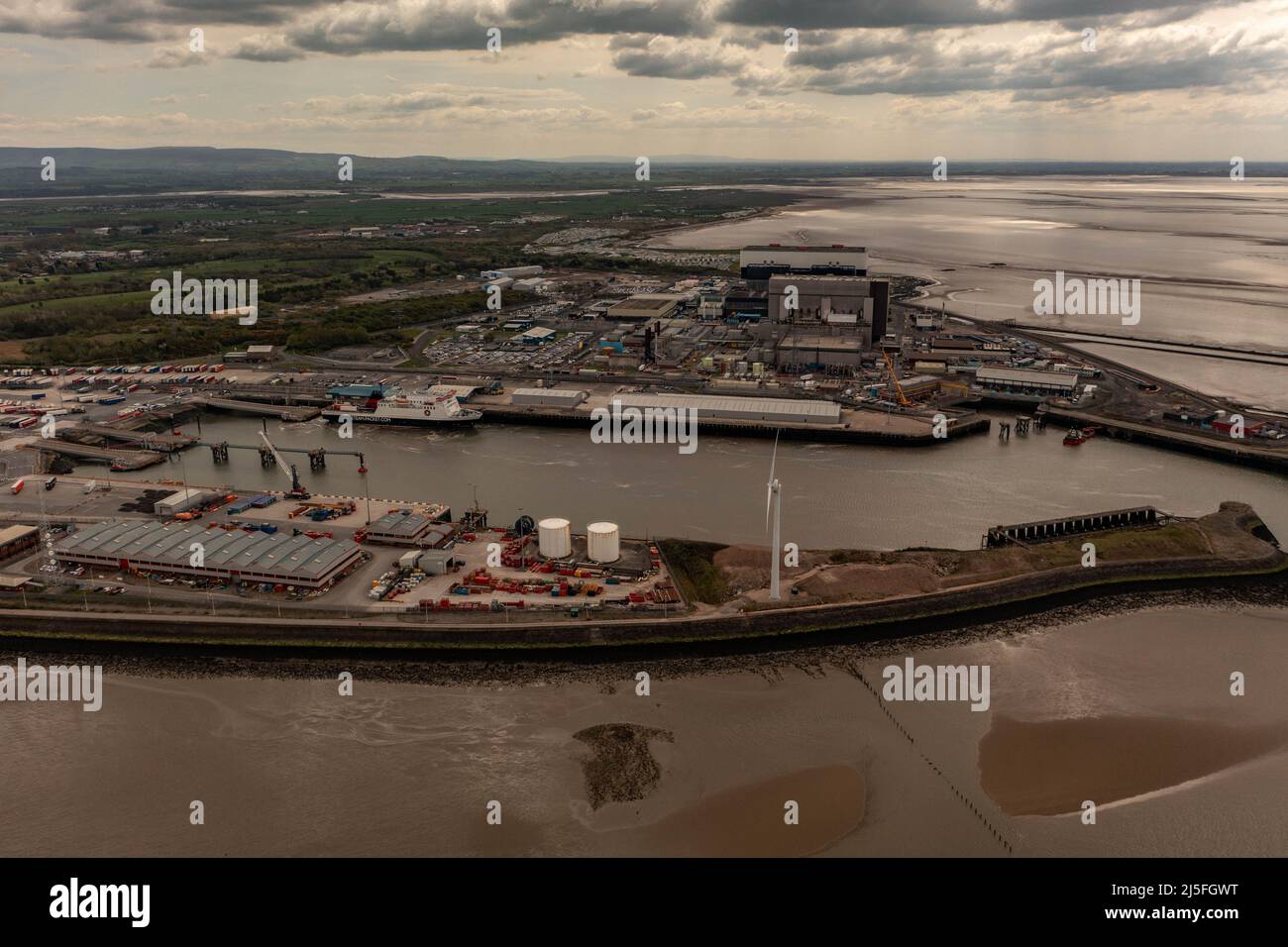 La centrale, la centrale nucléaire et le port de Heysham 1 près de Morecambe, Heysham 1, devraient être fermés pour déravitaillement et g en 2024 Banque D'Images