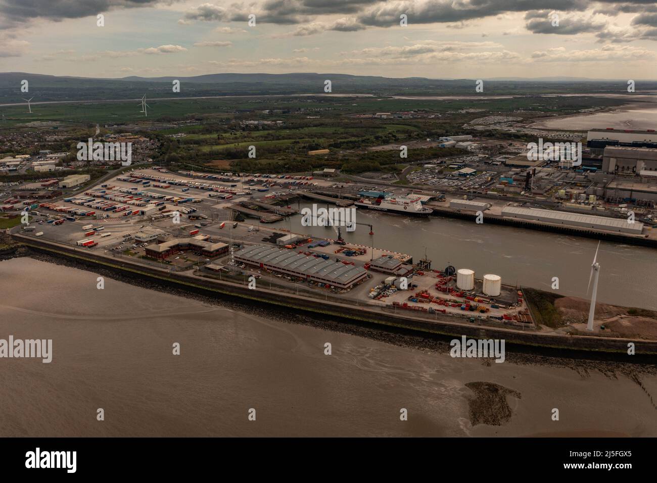 La centrale, la centrale nucléaire et le port de Heysham 1 près de Morecambe, Heysham 1, devraient être fermés pour déravitaillement et g en 2024 Banque D'Images