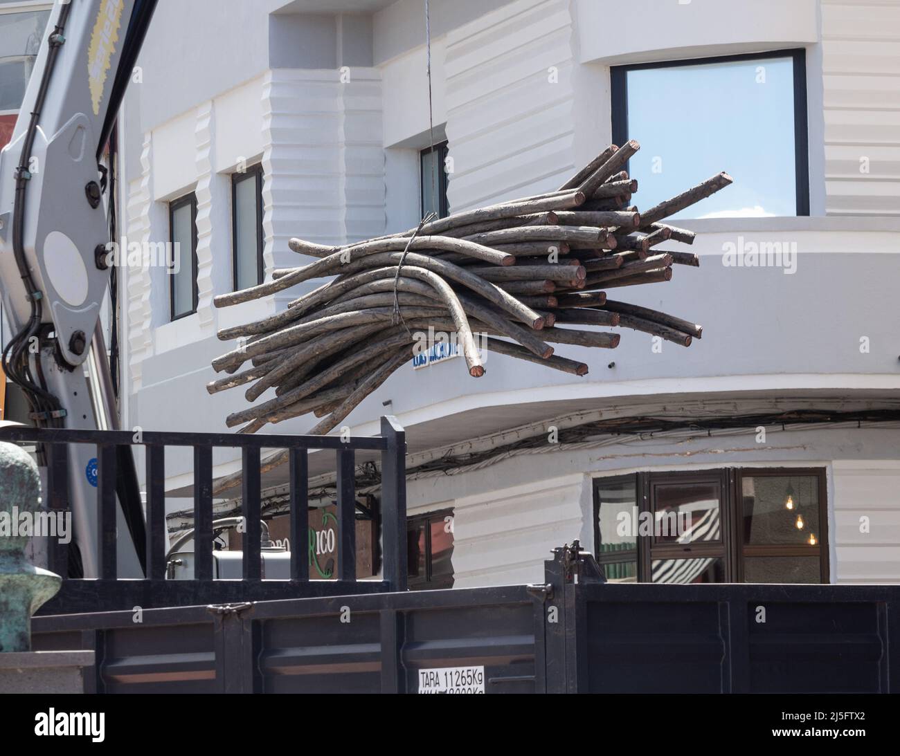 Câbles téléphoniques souterrains en cuivre retirés pour être remplacés par des câbles Internet en fibre optique en Espagne Banque D'Images