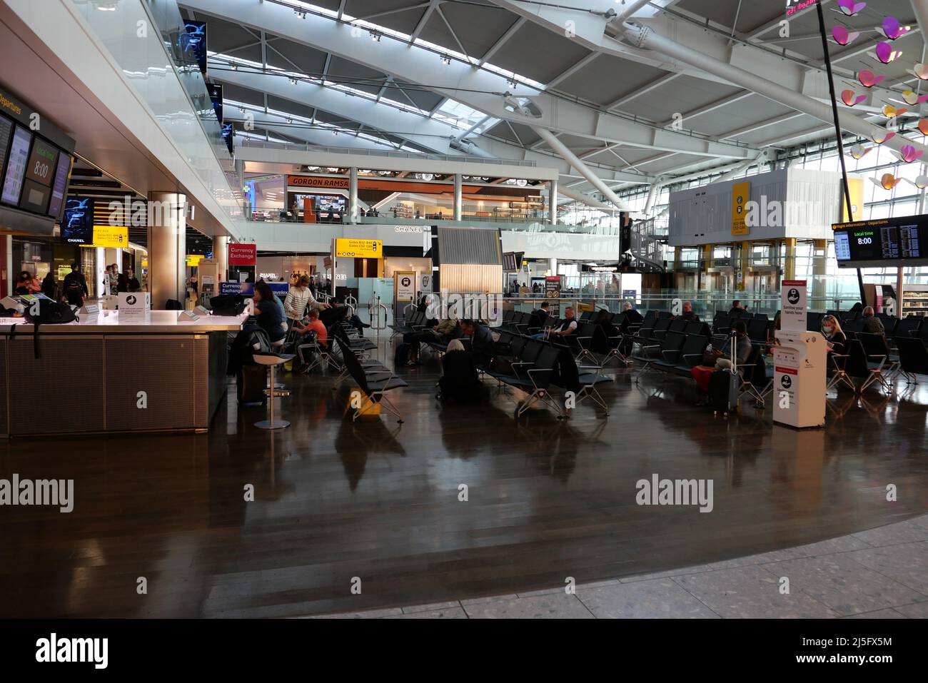 Heathrow terminal 5 shops Banque de photographies et d’images à haute
