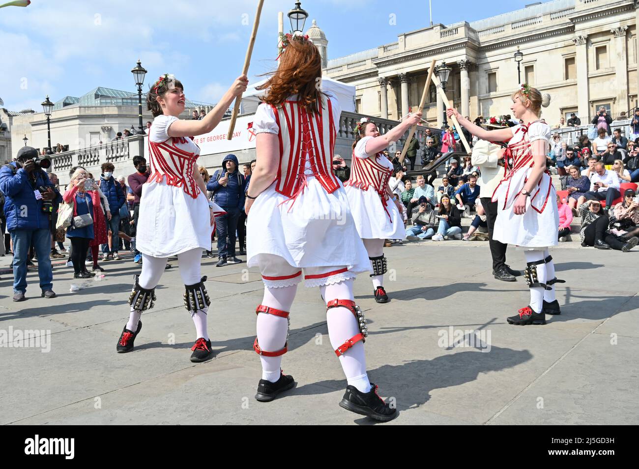 Fête de la St George à Londres à Trafalgar Square, Londres, Royaume-Uni. - 23 avril 2022. Banque D'Images