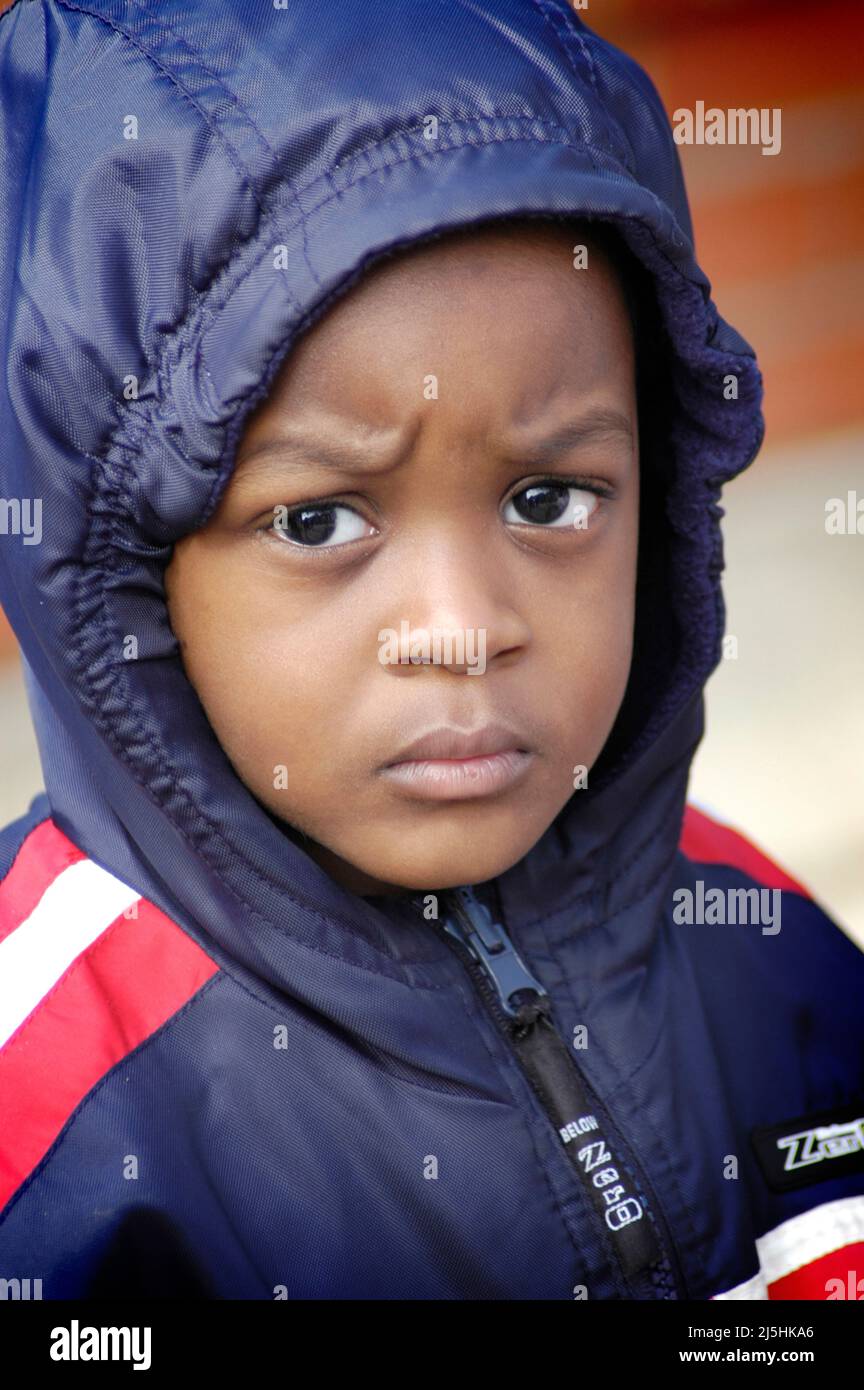 Jeune garçon noir anti Guerre au rassemblement à Atlanta (Géorgie, USA Banque D'Images