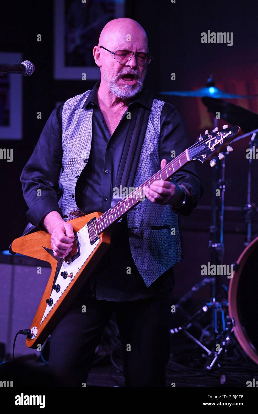 Boca Raton. 22nd avril 2022. Andy Powell de Wishbone Ash se produit au Funky Biscuit le 22 avril 2022 à Boca Raton, Floride. Crédit : Mpi04/Media Punch/Alamy Live News Banque D'Images