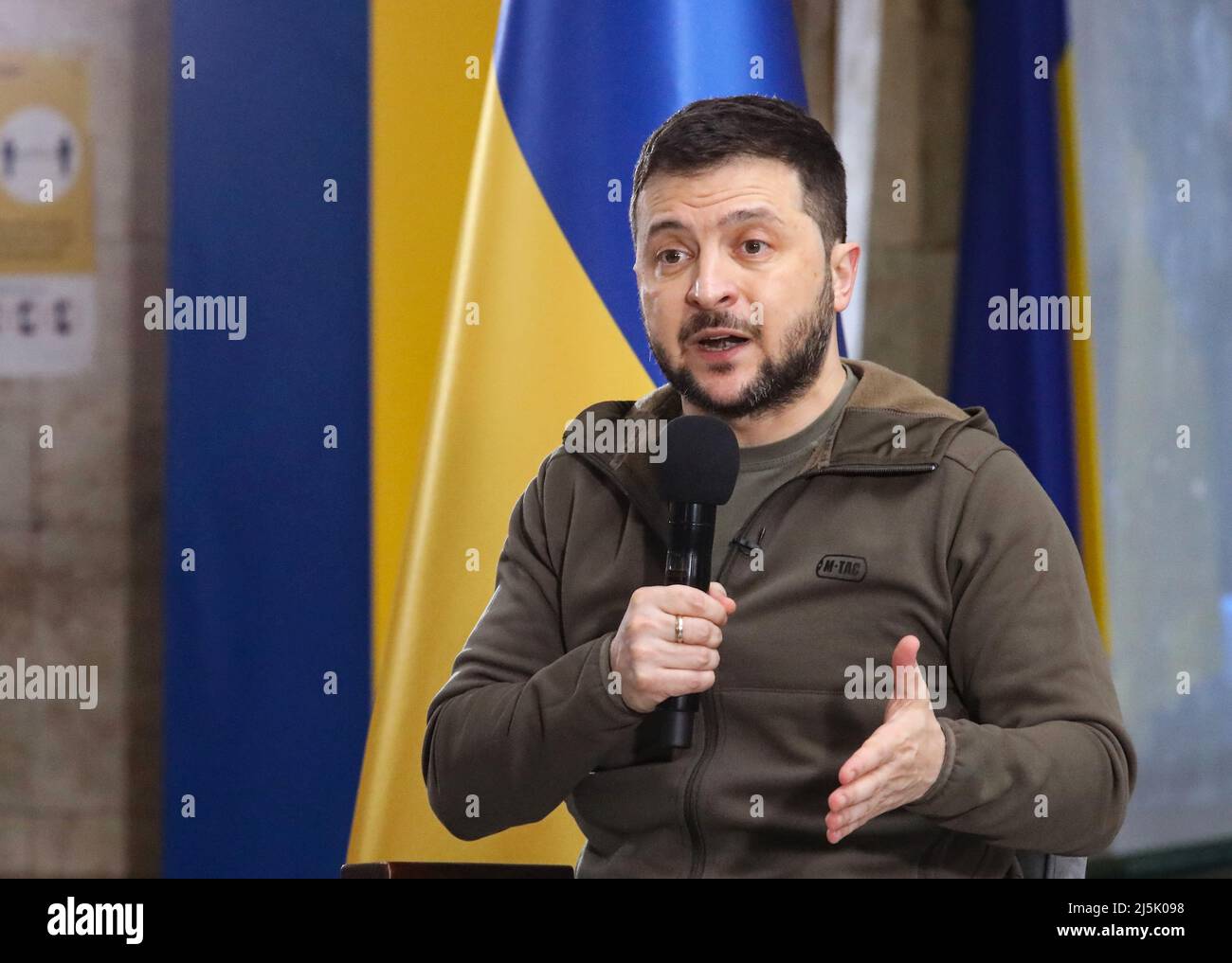 Non exclusif: KIEV, UKRAINE - 23 AVRIL 2022 - le Président de l'Ukraine, Volodymyr Zelenskyy, tient une conférence de presse pour le medi international et ukrainien Banque D'Images