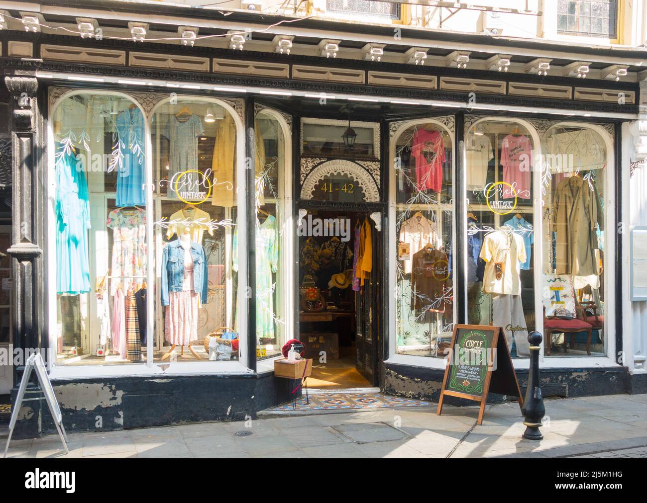 Boutique vetement retro hotsell