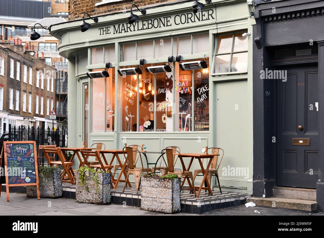 Le Marylebone Corner, un café et boulangerie Marylebone, Londres Banque D'Images