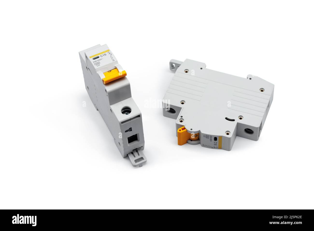 Disjoncteurs électriques. Gros plan. Isolé sur fond blanc. Banque D'Images