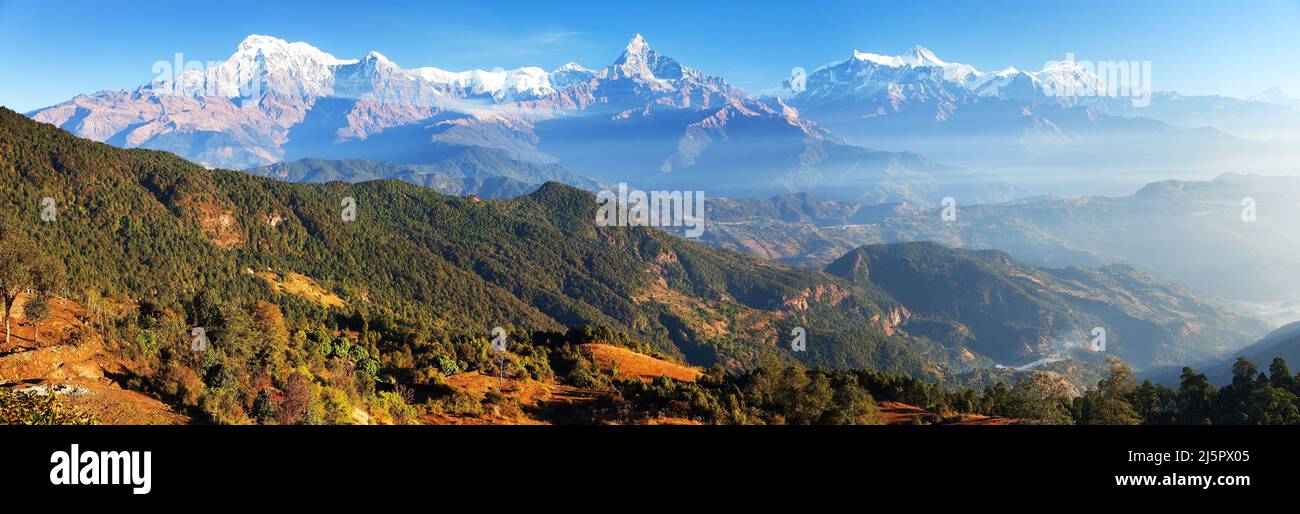 Chaîne du Mont Annapurna, montagnes de l'Himalaya du Népal, vue panoramique Banque D'Images