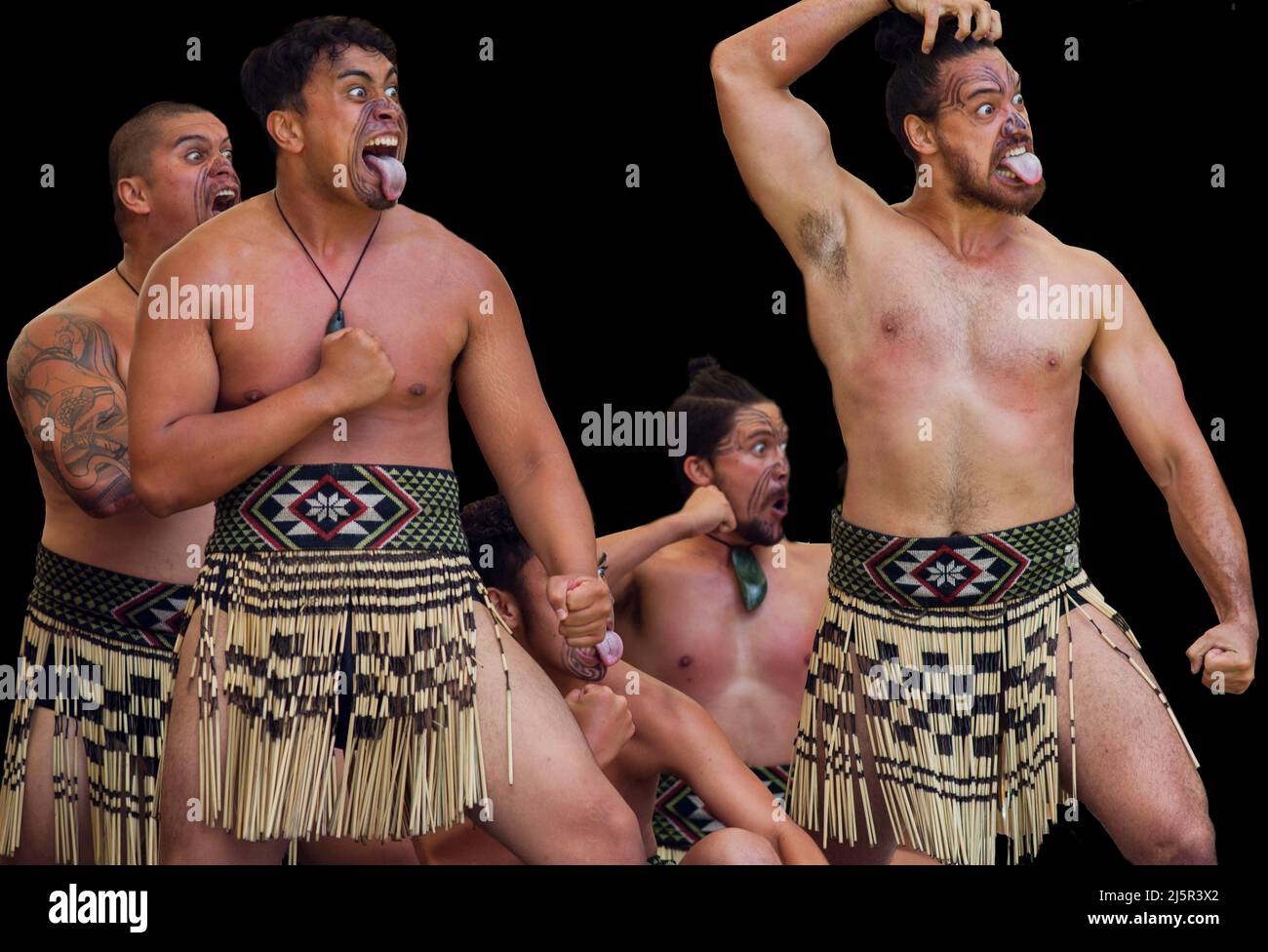 Le haka est un cri de guerre traditionnel, une danse de guerre ou un défi dans la culture Māori. Sur la photo, elle est exécutée pendant la journée de Waitingi. Le jour de Waitangi est le nat Banque D'Images