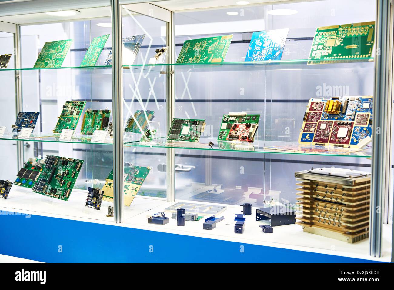 Pour préformes cartes de circuits électroniques dans la boutique Banque D'Images