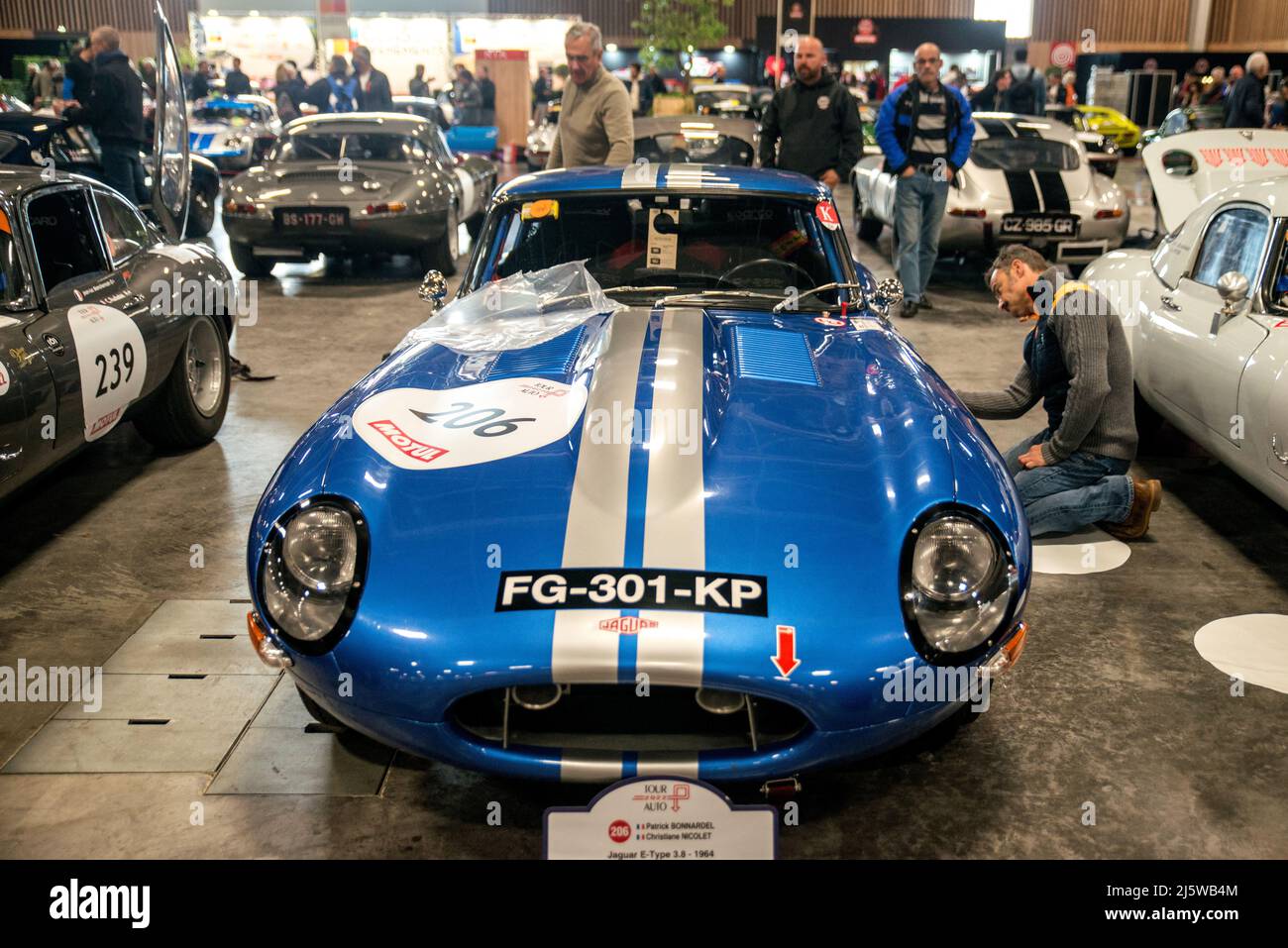 Tour auto 2022 Banque de photographies et d’images à haute résolution