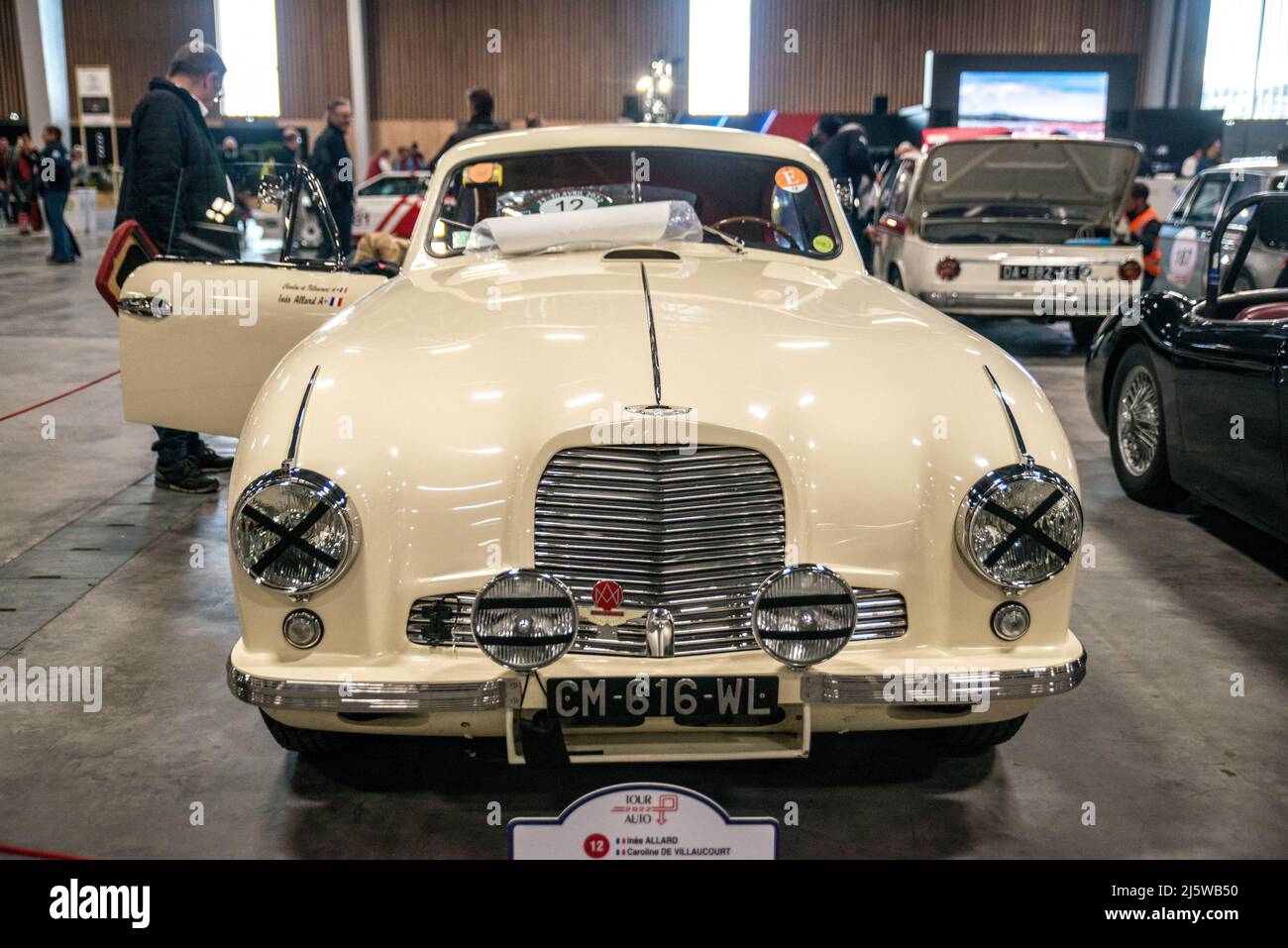 Paris, France, 25/04/2022, le Tour Auto 2022 est activé ! Réunis pour