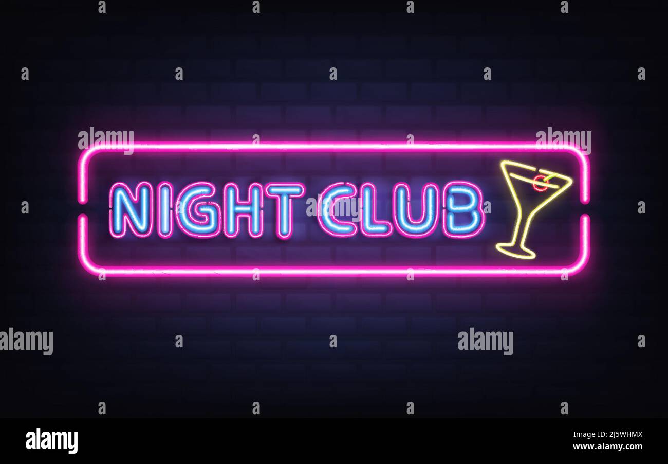 Boîte de nuit, bar à cocktails panneau rétro au néon lumineux vecteur réaliste avec lettres lumineuses bleues fluorescentes, verre à cocktail jaune avec olive, v Illustration de Vecteur