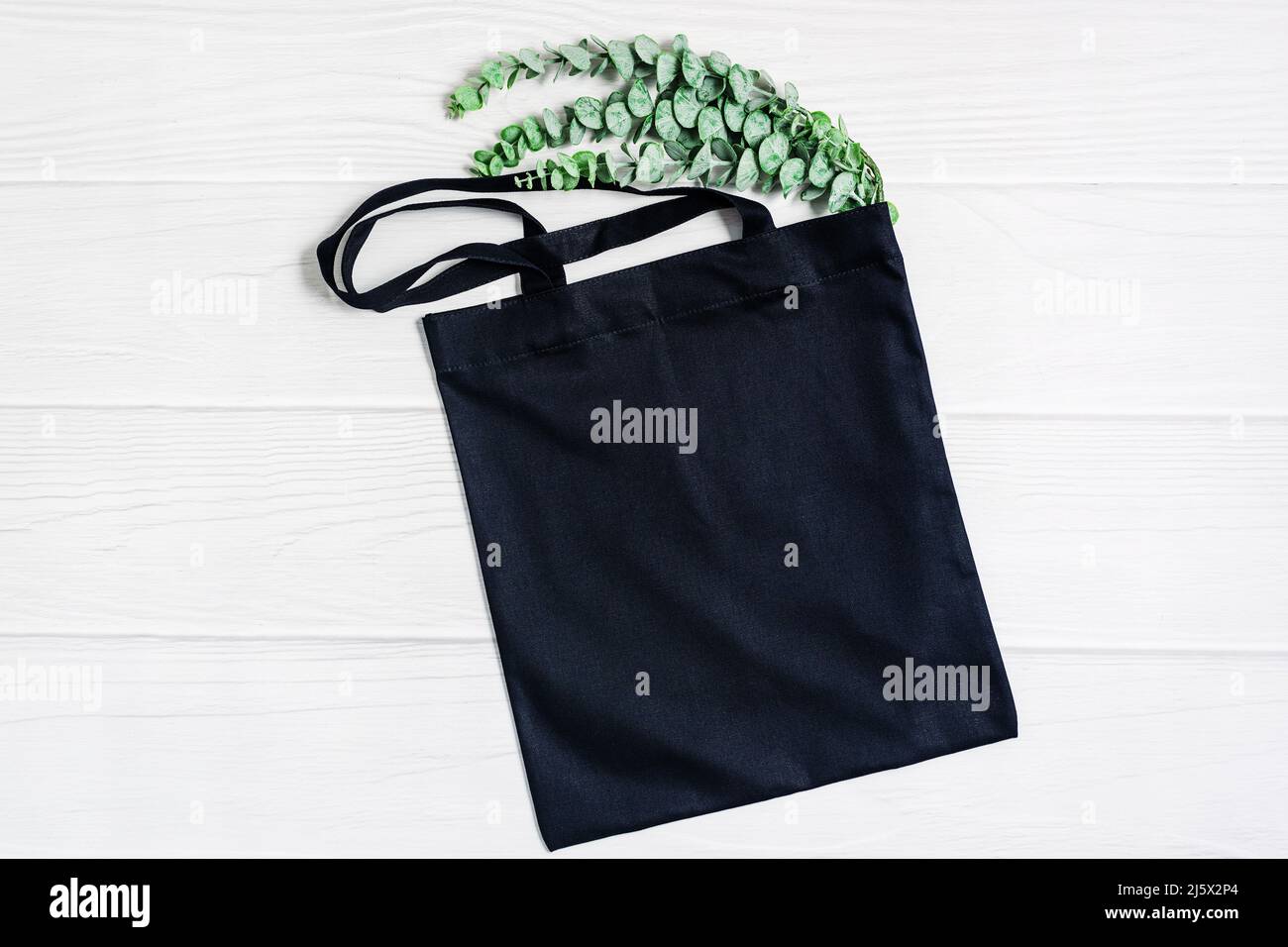 Modèle noir vierge comme toile de sac de magasinage commercial Banque D'Images