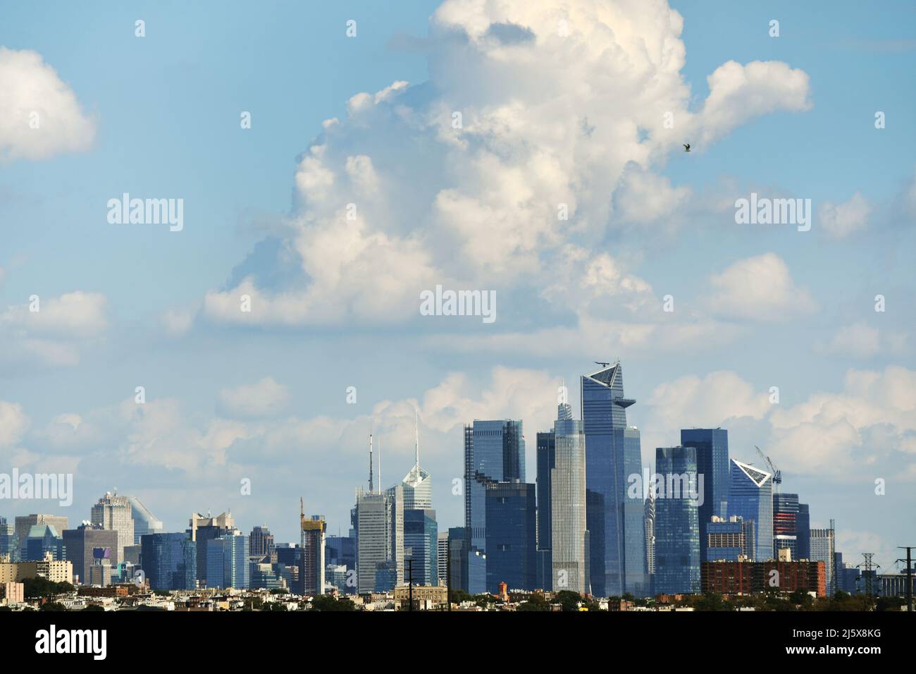 TERRE SOUS: Marécage et marais dans les meadowlands de East Rutherford, New Jersey sont de basse altitude avec un point de vue rarement vu de l'horizon de Manhattan. Banque D'Images