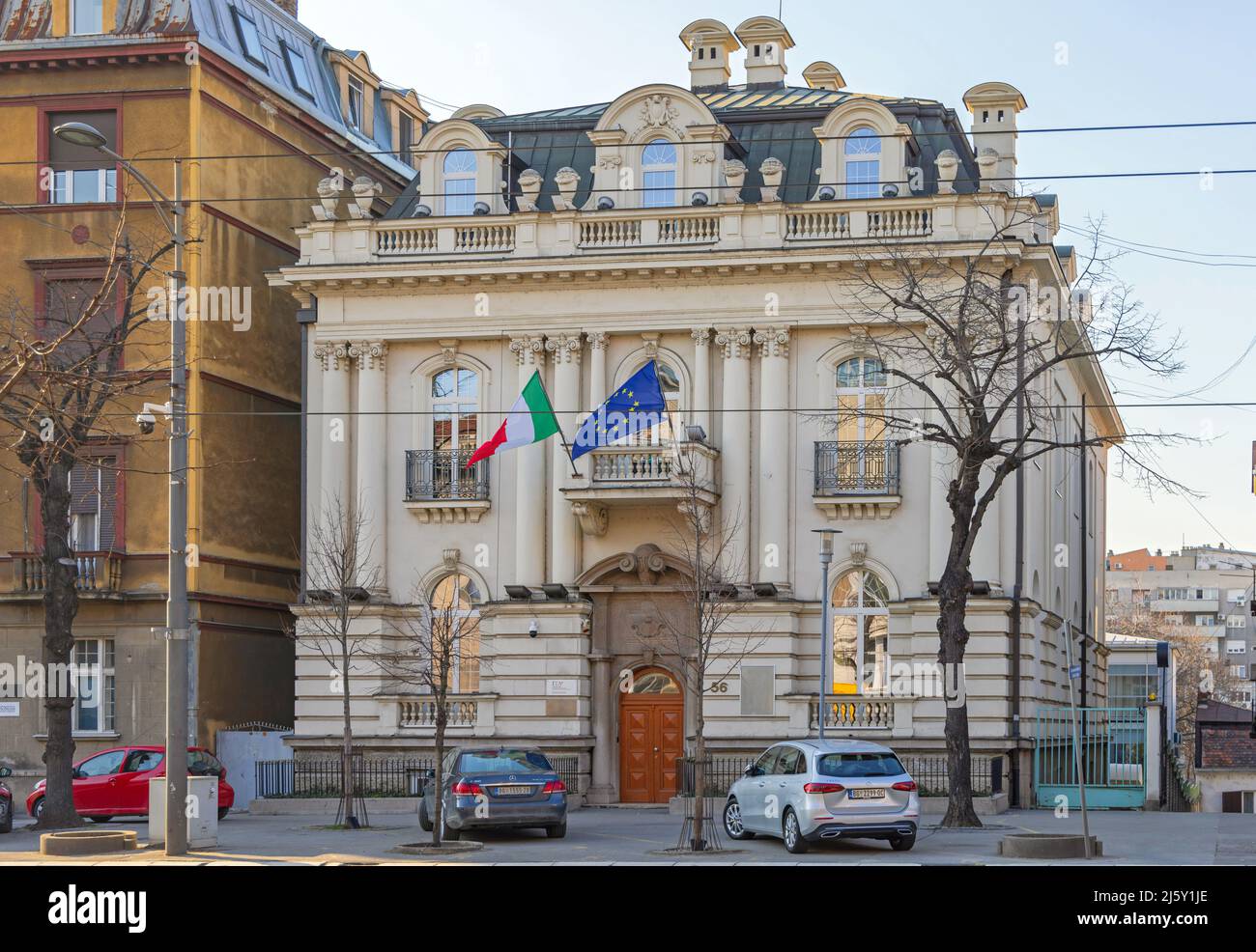Belgrade, Serbie - 12 mars 2022 : Institut culturel italien de la rue Kneza Milosa dans la capitale. Banque D'Images