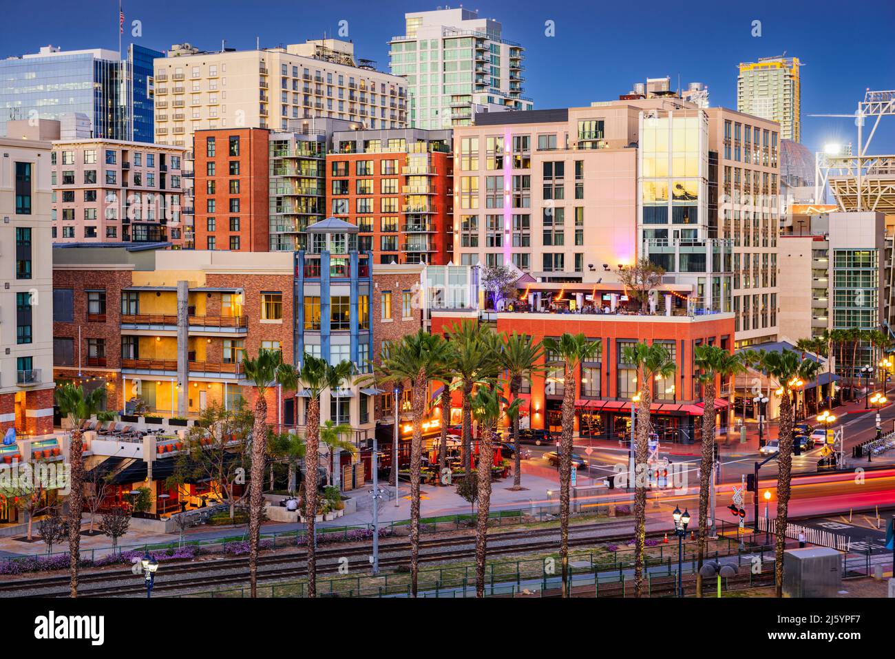 San Diego, California Cityscape au Gaslamp Quarter dans la soirée. Banque D'Images