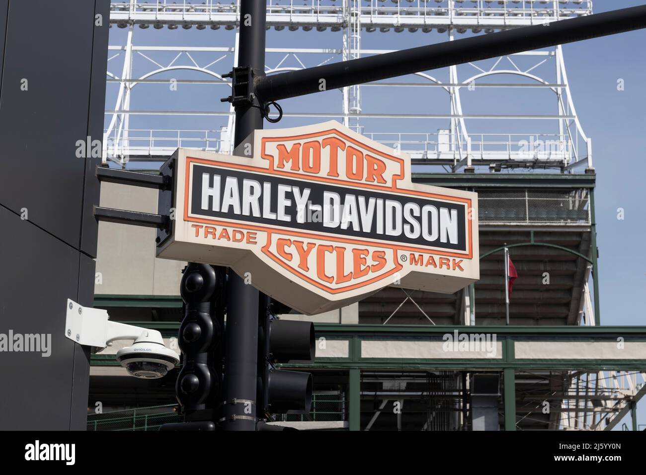 Chicago - Circa avril 2022 : magasin Harley Davidson dans le quartier de Wrigleyville. Harley-Davidson, un classique américain, a été fondé en 1903. Banque D'Images