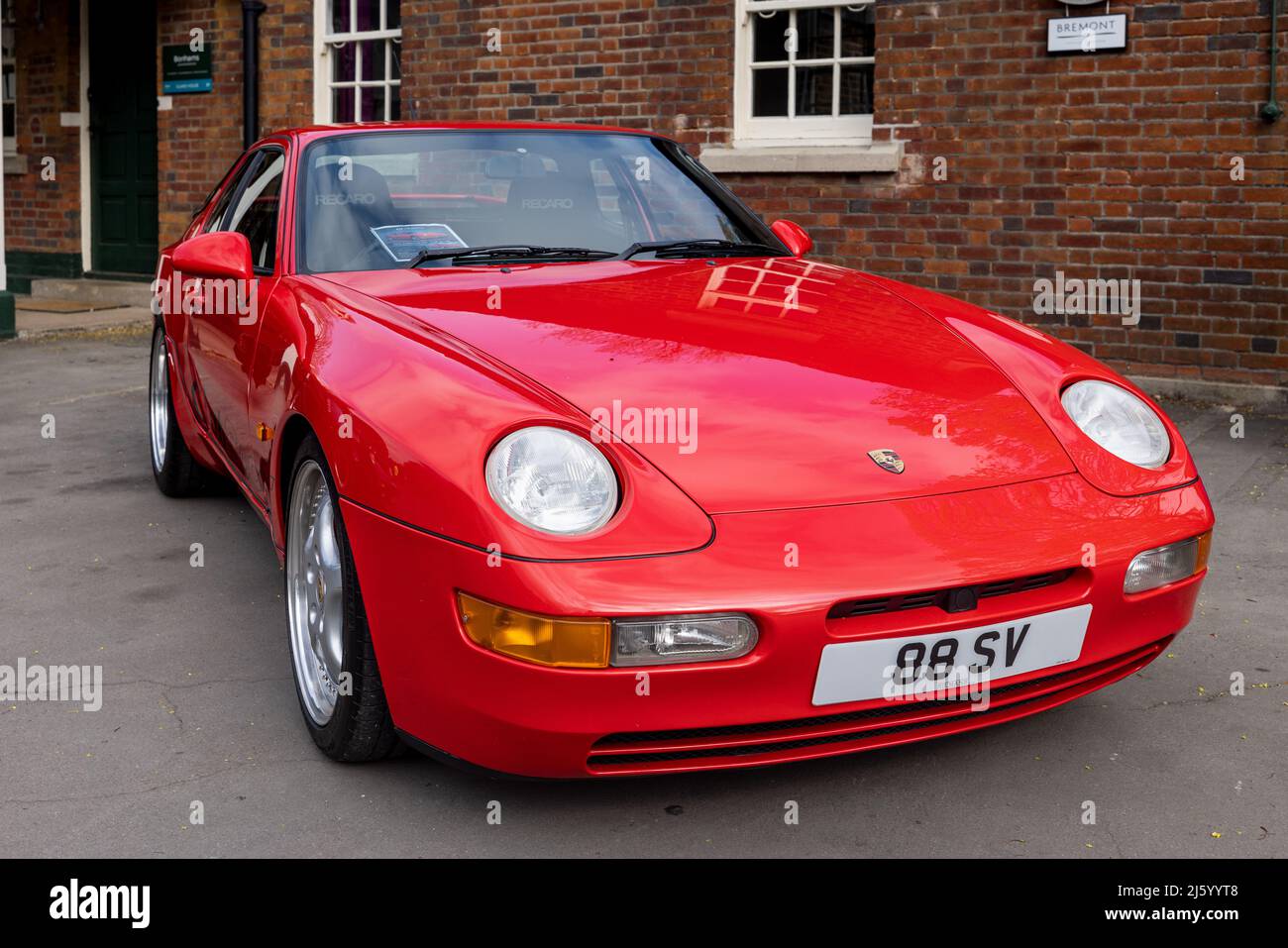 1993 Porsche 968 Club Sport ‘88 SV’ exposés au Scramble d’avril qui s’est tenu au Bicester Heritage Centre le 23rd avril 2022 Banque D'Images