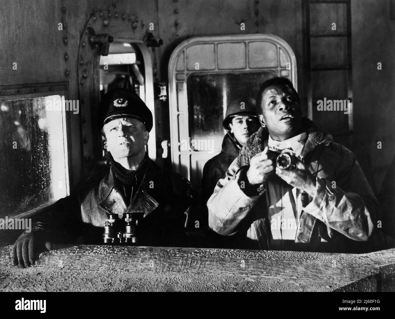 Eric Portman, Sidney Poitier, sur le tournage du film, « The Bedford incident », Columbia Pictures, 1965 Banque D'Images