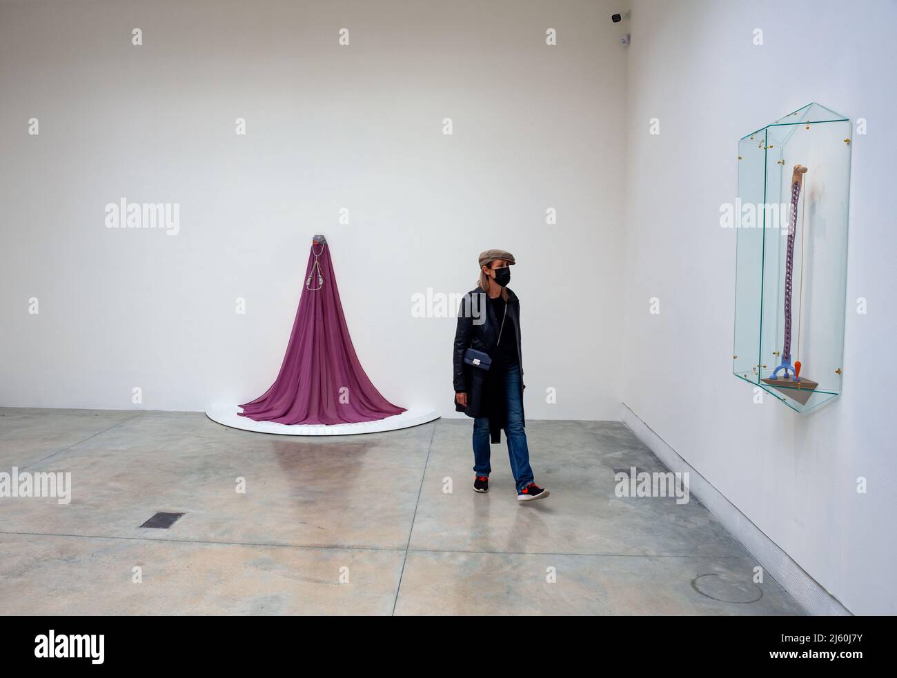 VENISE, ITALIE - avril 20 : Julia Phillips a voilé des œuvres d'art purificateur et stabilisateur lors de l'exposition internationale d'art de la biennale de Venise en avril 59th Banque D'Images