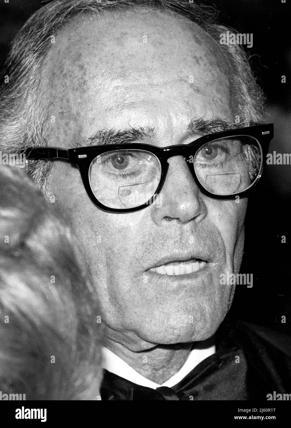 Le légendaire acteur Henry Fonda assistera à une première à Hollywood vers 1970s. Banque D'Images