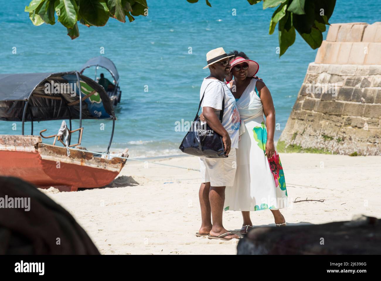 Zanzibar City, Tanzanie - janvier 02,2019: Les touristes visitent la ville de pierre de Zanzibar City. Banque D'Images