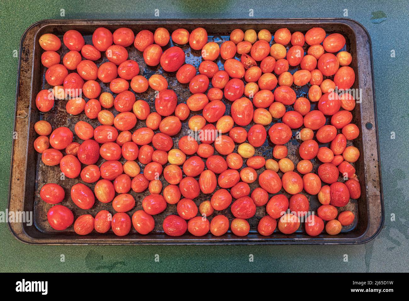 Tomates Raisins Grappoli dinverno Banque de photographies et d’images à haute ...