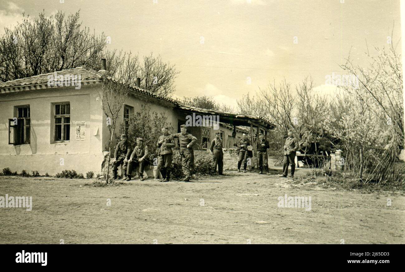 Deuxième Guerre mondiale WW2 soldats allemands envahissent l'URSS - 02 mai 1942, wehrmacht - opération Barbarossa - soldats allemands à Staryj Crym, Crimée Banque D'Images