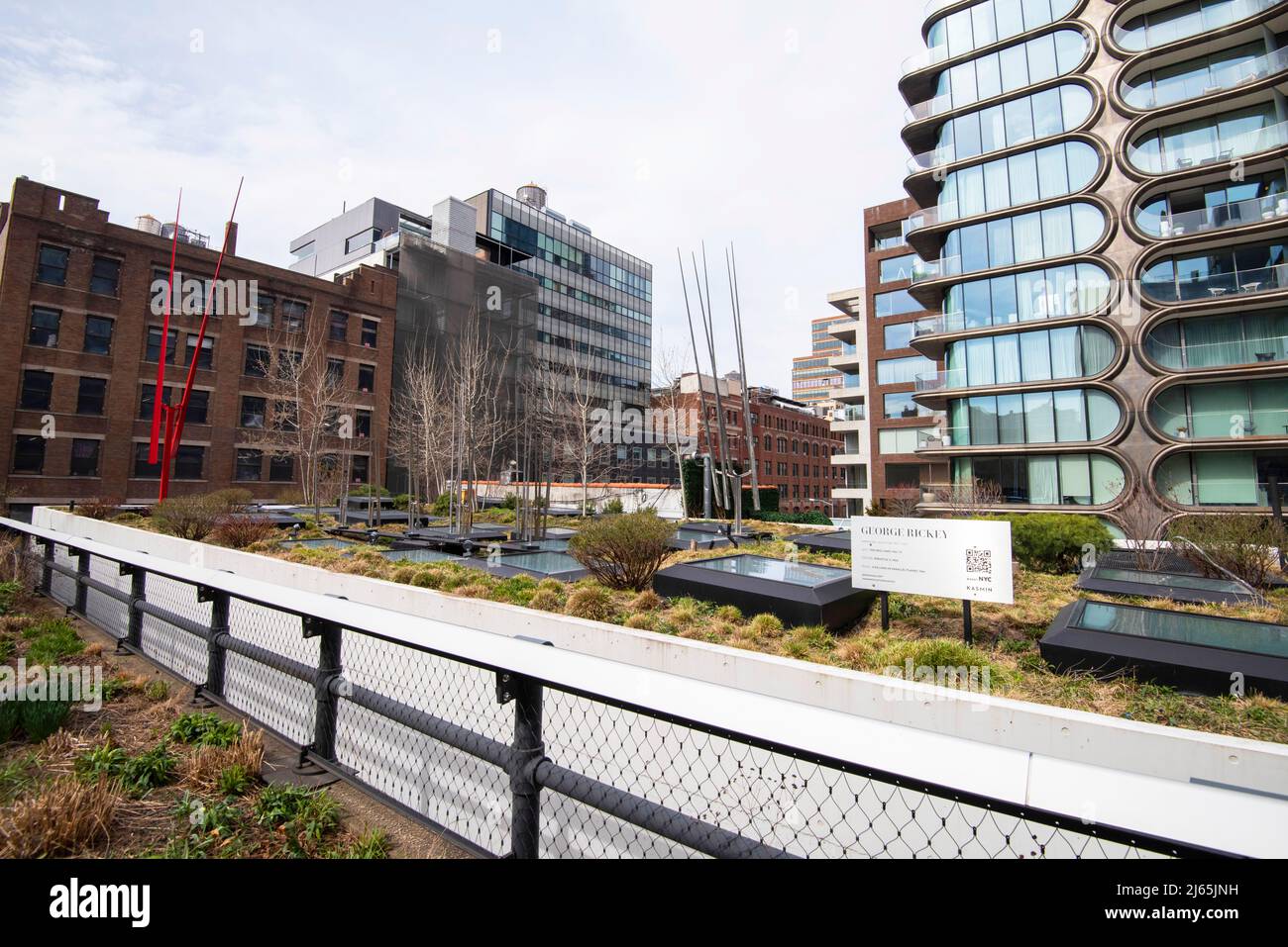 Immeuble d'appartements près de la passerelle High Line à Manhattan New York, États-Unis Banque D'Images