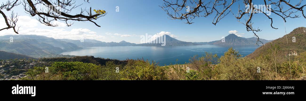 Vom Mirador del Lago Atitlan, Atitlan See, Panorama, San Jorge la Laguna, Guatemala Banque D'Images