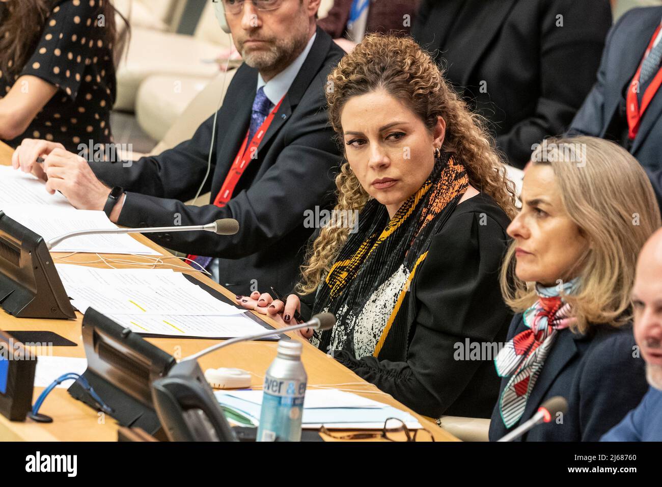 Le ministre des Affaires étrangères de l'Albanie, Olta Xhacka, assiste à la réunion tenue le 27 avril 2022 au siège de l'ONU à New York pour assurer la responsabilité des atrocités commises en Ukraine. (Photo de Lev Radin/Sipa USA) Banque D'Images