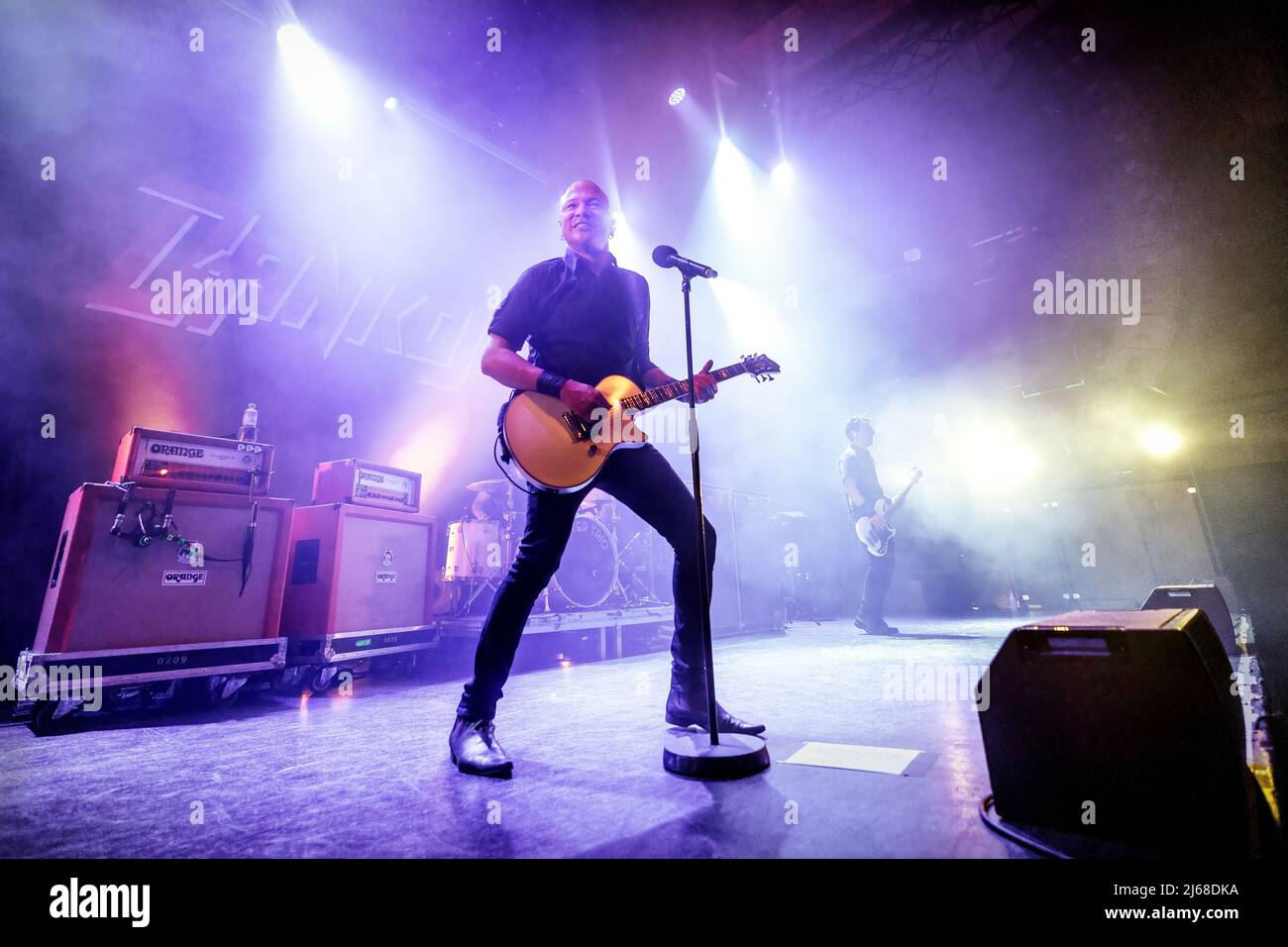 Oslo, Norvège. 28th, avril 2022. Le groupe de rock canadien Danko Jones joue un concert à Rockefeller à Oslo. Ici, le chanteur et guitariste Danko Jones est vu en direct sur scène. (Crédit photo: Gonzales photo - Terje Dokken). Credit: Gonzales photo/Alamy Live News Banque D'Images