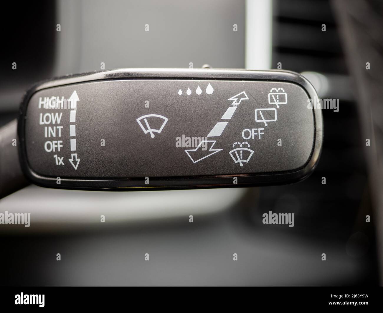 manette noire au volant pour balais d'essuie-glace Banque D'Images