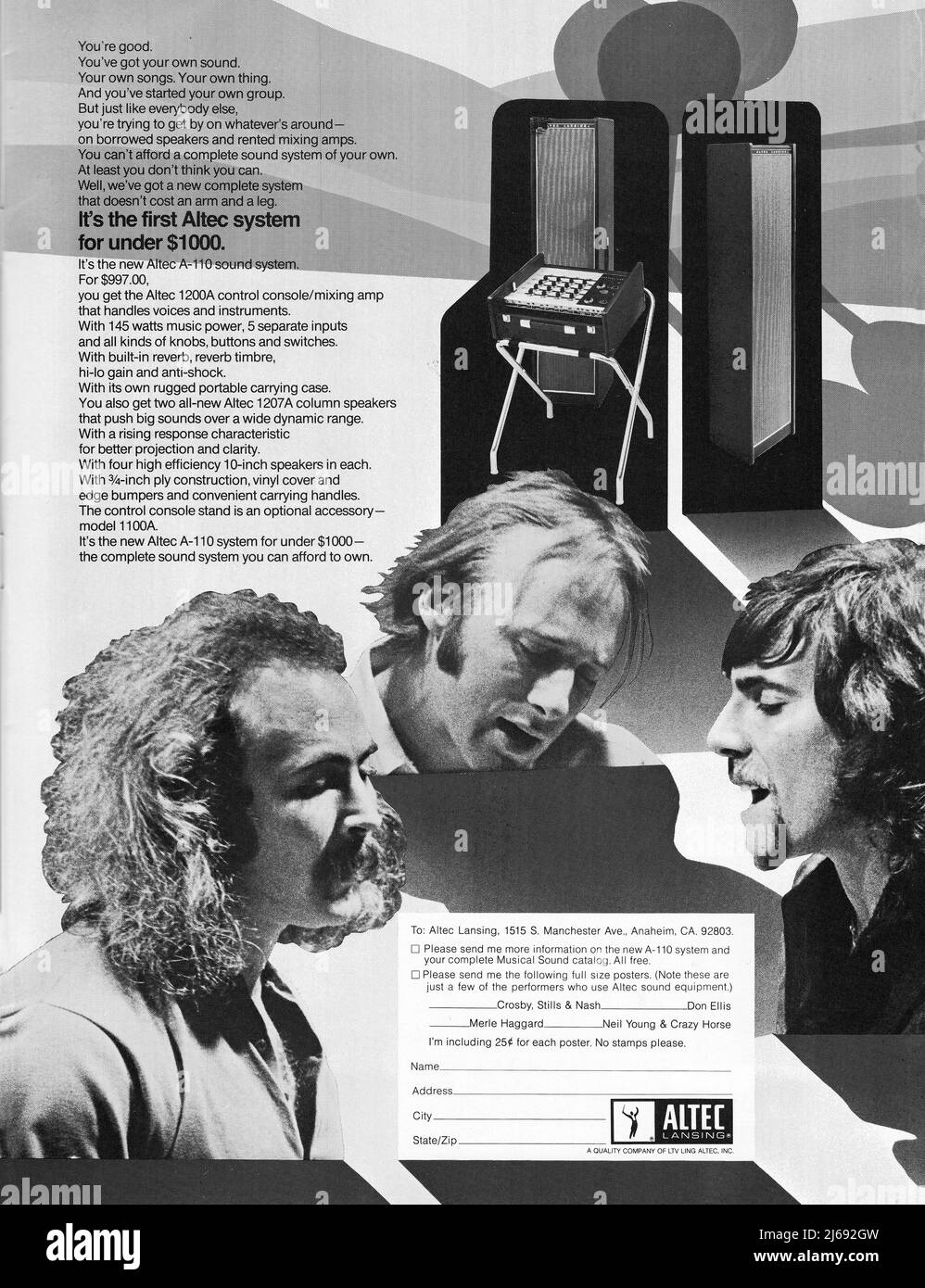 Une publicité pour le système audio Altec A-110 avec les légendes du rock Crosby Stills & Nash. D'un magazine de musique américain de 1970. Banque D'Images