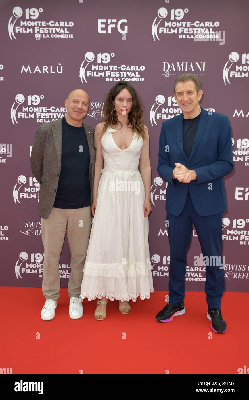 19 Montecarlo film Festival - Red Carpet film Tapirulan. Sur la photo Aldo Baglio, Clara Ponsot, Ezio Greggio Banque D'Images