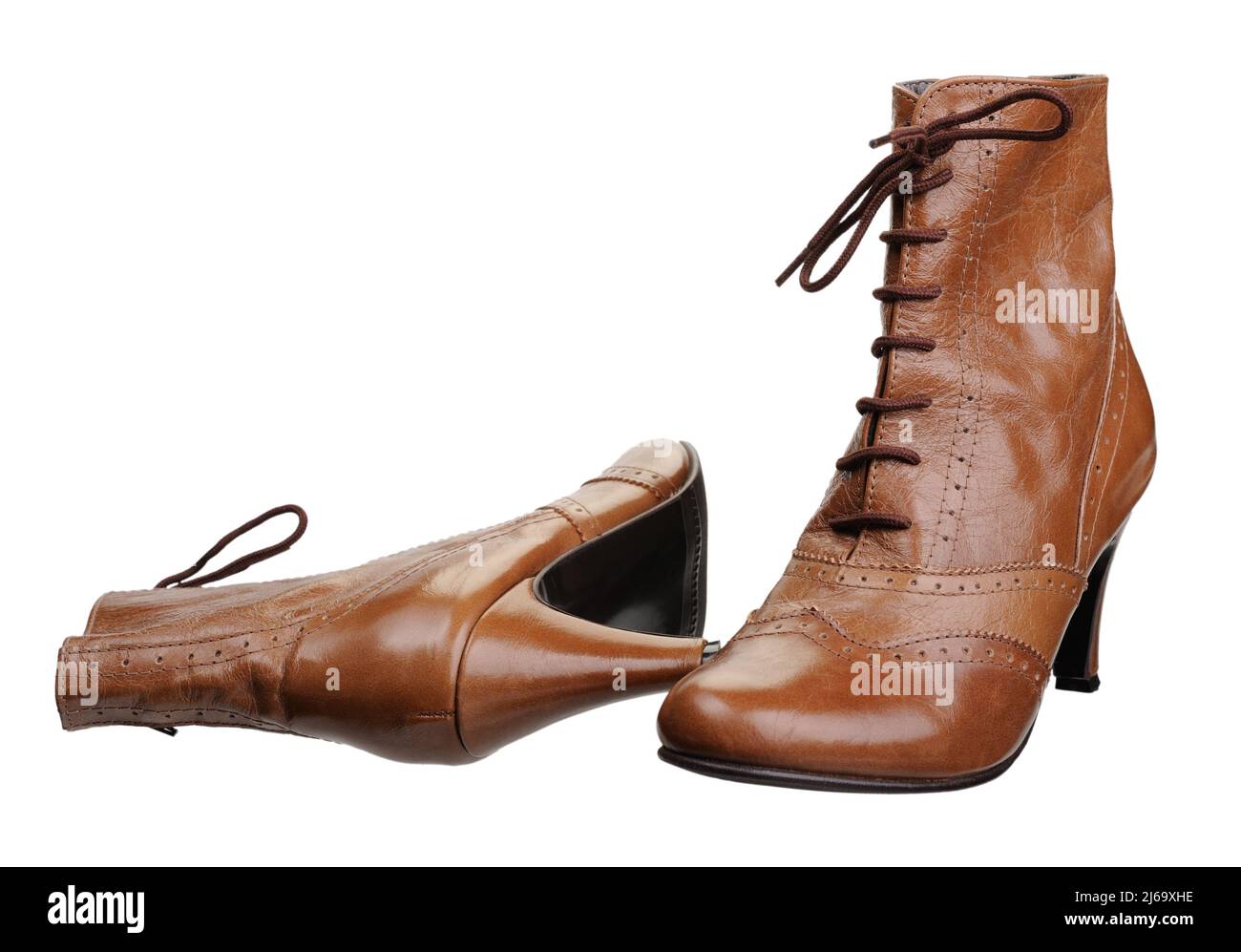 Paire de chaussures automnales légères pour femmes, isolées sur fond blanc Banque D'Images
