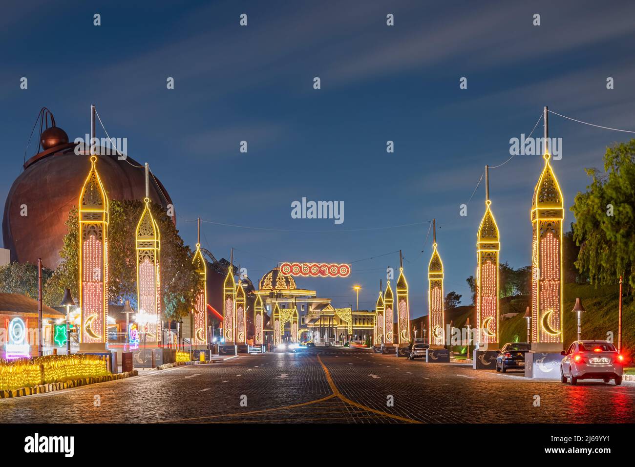 Katara Kultural village vue des Galeries Lafayette, destination touristique populaire à Doha, Qatar Banque D'Images