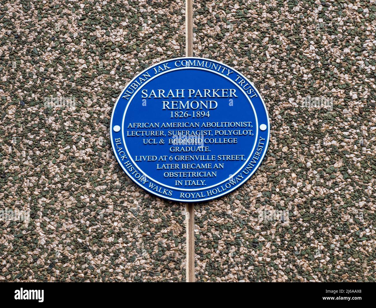 Sarah Parker Redmond Blue plaque Bloomsbury Londres - Sarah Parker Redmond était une Abolitionniste afro-américaine qui a étudié à l'UCL & Bedford College. Banque D'Images