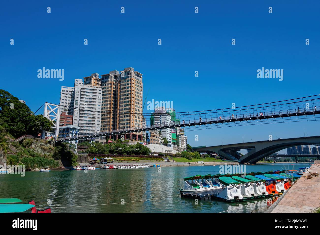 Taipei, 4 2013 AOÛT - vue sur le paysage de la ville de Bitan Banque D'Images