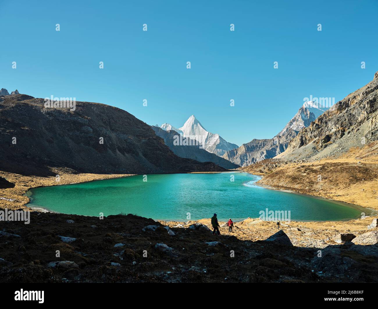 mont jampayang, mont chanadorje et lac boyongcuo dans le parc national de yading, comté de daocheng, province du sichuan, chine Banque D'Images