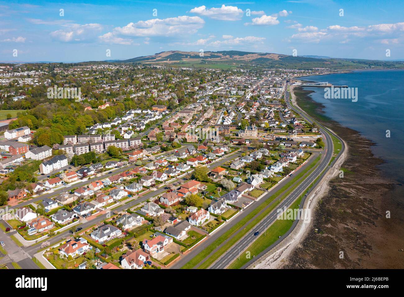 Vue aérienne de la ville d'Helensburgh, Argyll et Bute, Écosse, Royaume-Uni Banque D'Images