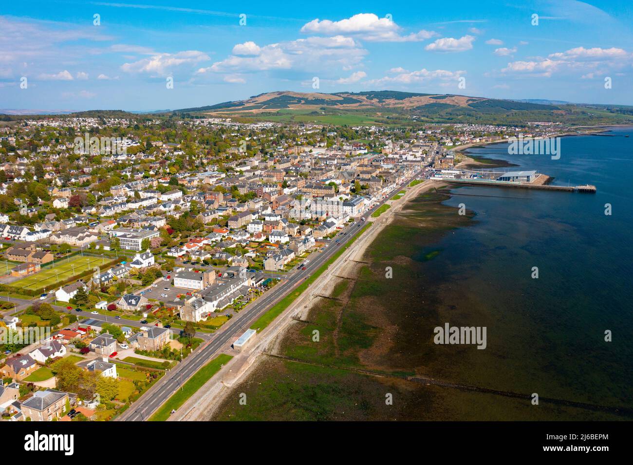 Vue aérienne de la ville d'Helensburgh, Argyll et Bute, Écosse, Royaume-Uni Banque D'Images