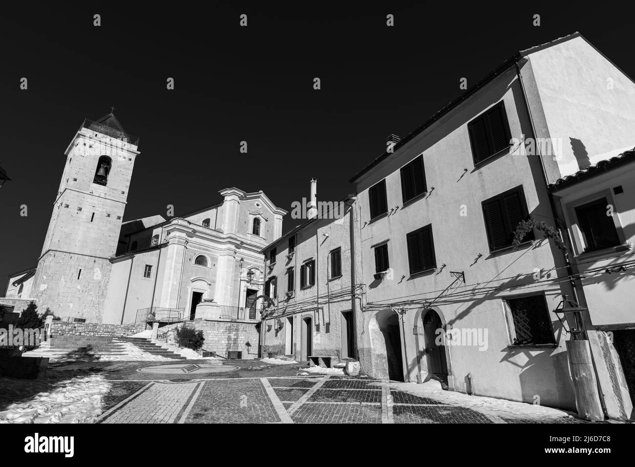 Capracotta, Isernia, Molise. Église paroissiale de Santa Maria Assunta. C'est l'église principale et est située sur la partie la plus haute de la ville, dans la Terra Banque D'Images