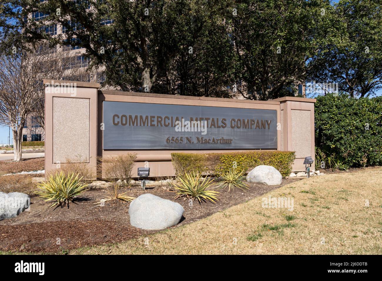 Irving, TX, États-Unis - 20 mars 2022 : siège social de commercial Metals Company à Irving, Texas, États-Unis. Banque D'Images